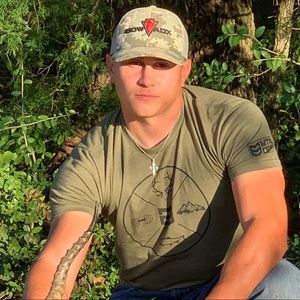 Meet your Posher, Devin